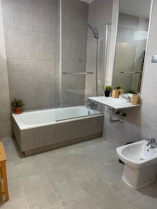 Bonito Apartamento Cerca Del Centro - Trinidad Malaga Ngoại thất bức ảnh